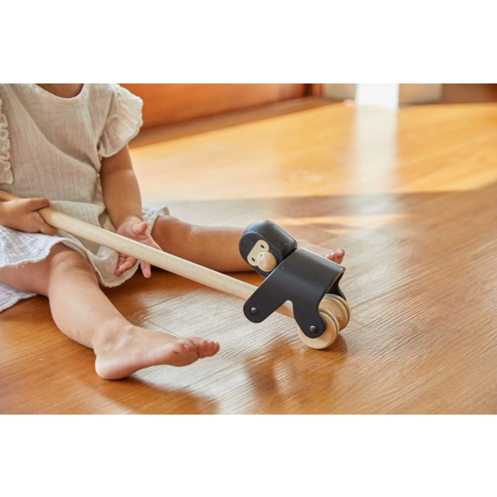 Plan Toys Climbing Gorilla