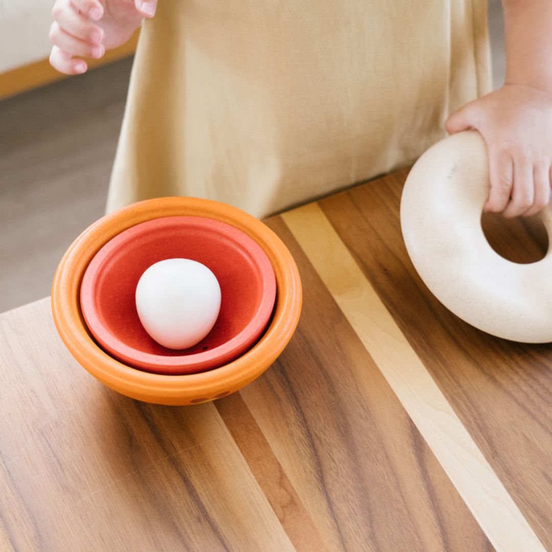 Plan Toys Chicken Nesting
